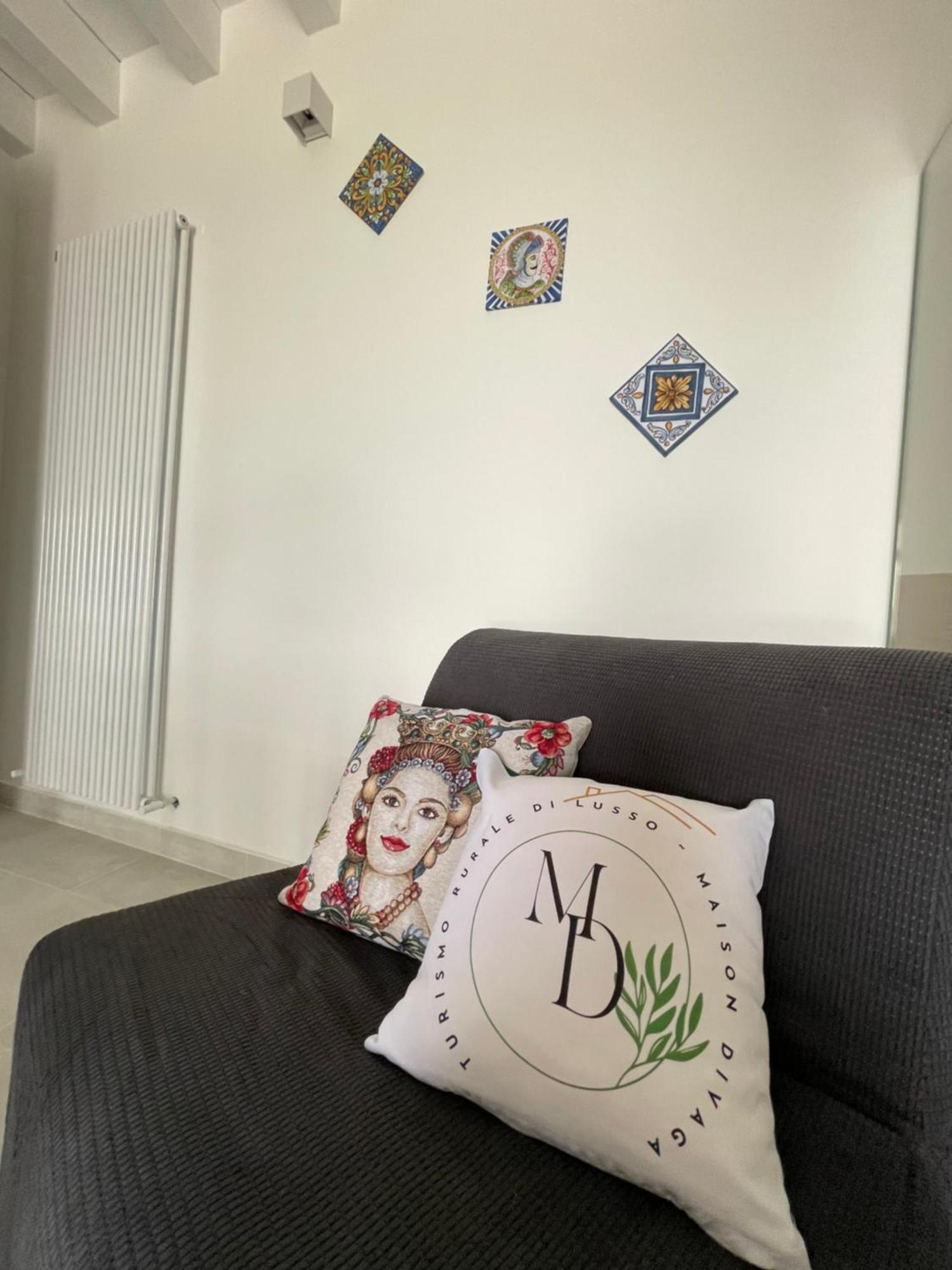 Maison Divaga Fleri Bagian luar foto