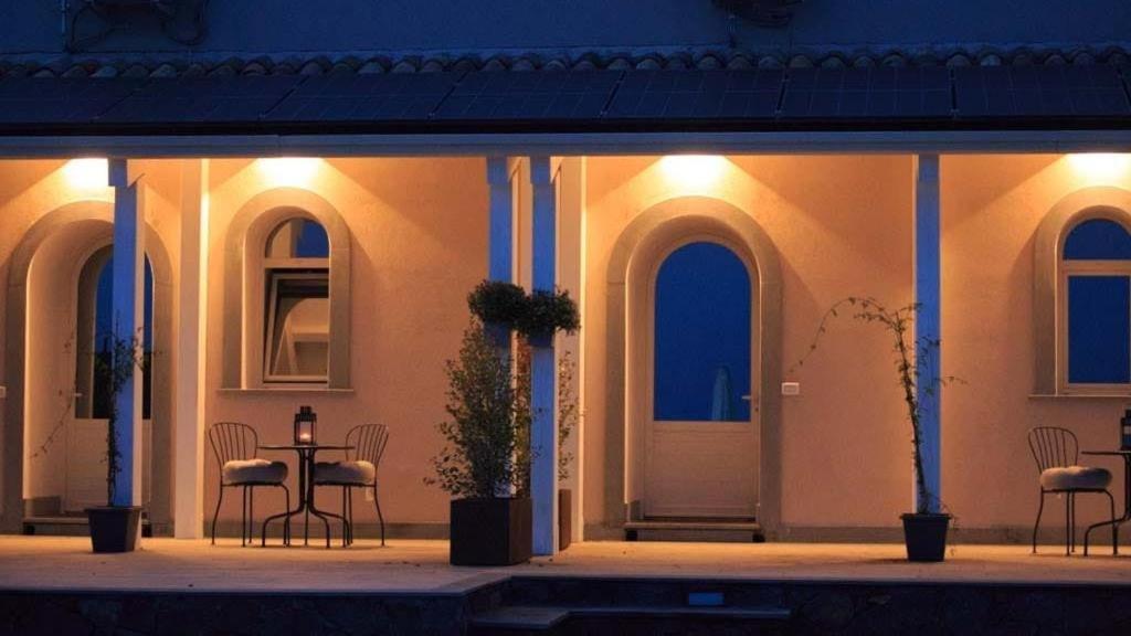 Maison Divaga Fleri Bagian luar foto